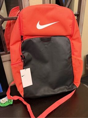 New Nike Brasilia Large School Work Laptop Sports Backpack Black and Coral